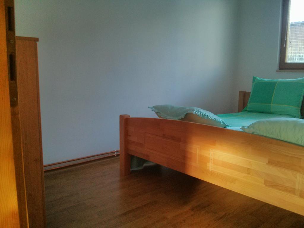 Apartment Near The Airport SJJ Eksteriør bilde